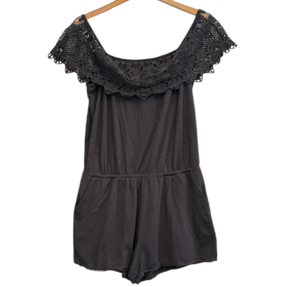 Jessica Simpson Pants - 🌈 6/$60 Jessica Simpson Onesie Pockets Off Shoulder Black Lace Trim Size XL